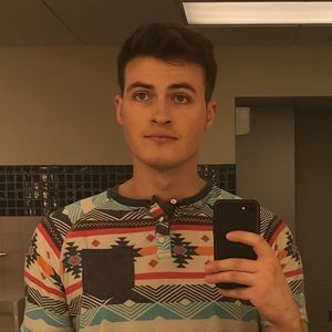 Meet your Posher, Zachary